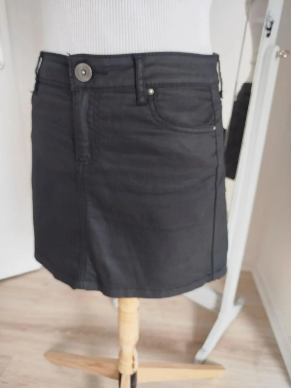 💜Korte zwarte denimrok in zwart denimstijl Best Mountain Dames Maat M / 38 – photo 5